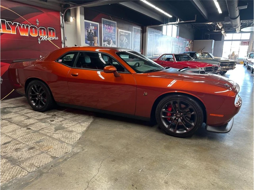 2021 Dodge Challenger 3rd Gen - Image 18 of 31