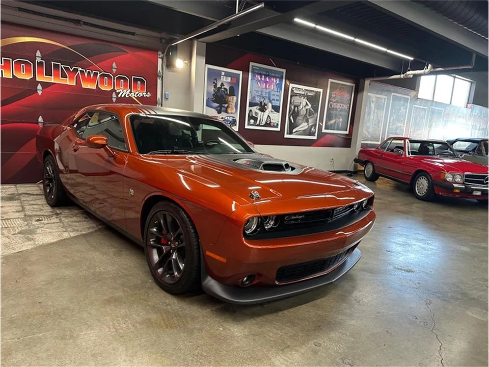 2021 Dodge Challenger 3rd Gen - Image 15 of 31