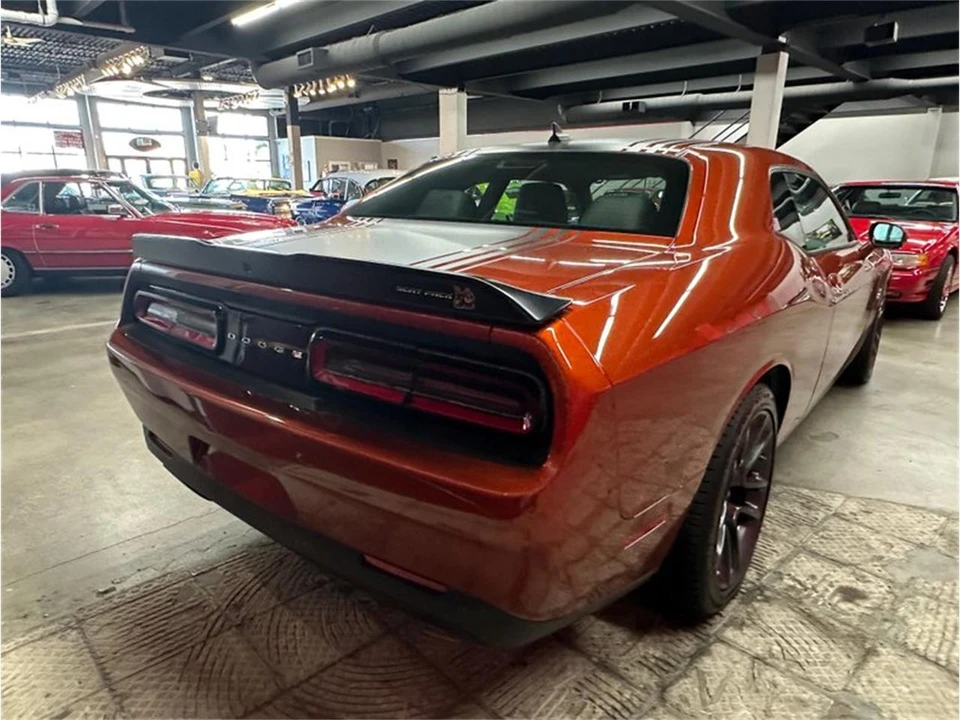2021 Dodge Challenger 3rd Gen - Image 27 of 31