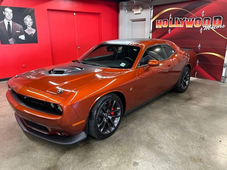 2021 Dodge Challenger 3rd Gen - Image 9 of 19
