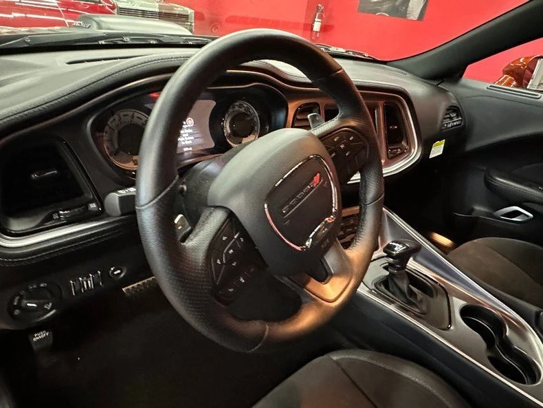 2021 Dodge Challenger 3rd Gen - Image 14 of 19