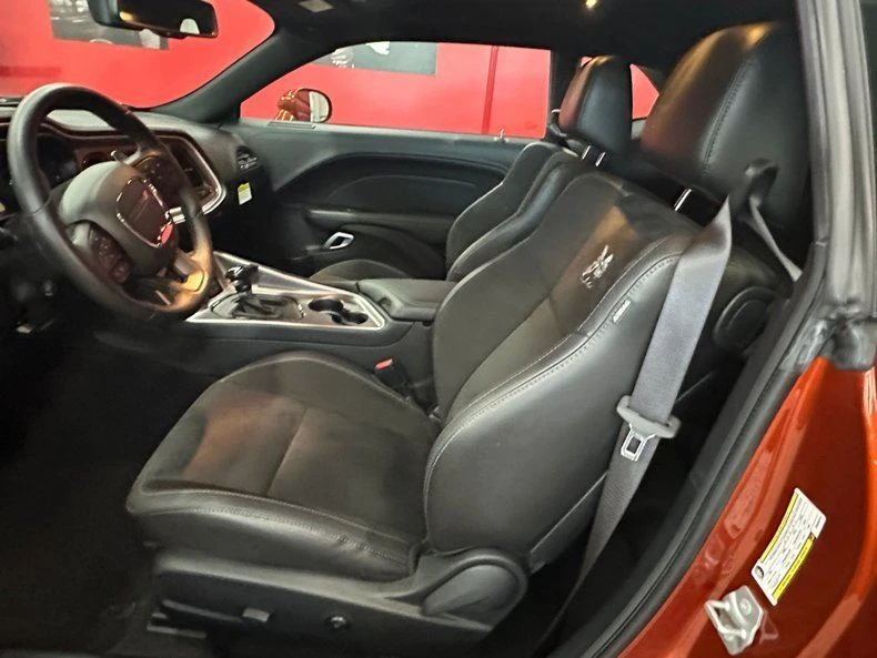 2021 Dodge Challenger 3rd Gen - Image 13 of 19