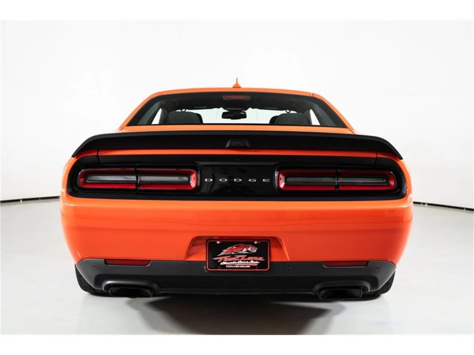 2021 Dodge Challenger 3rd Gen - Image 10 of 31