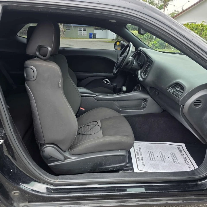 2021 Dodge Challenger - Image 9 of 15