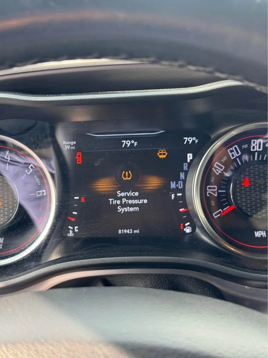 2021 Dodge Challenger 3rd Gen - Image 12 of 13