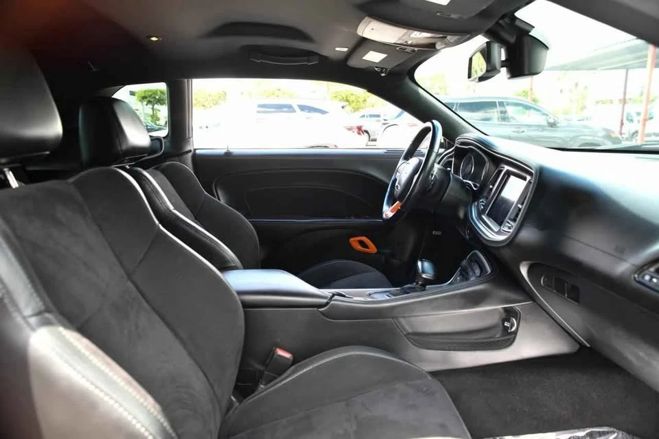 2021 Dodge Challenger 3rd Gen - Image 6 of 10