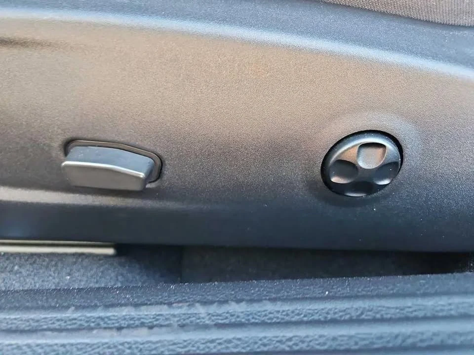 2021 Dodge Challenger 3rd Gen - Image 17 of 20