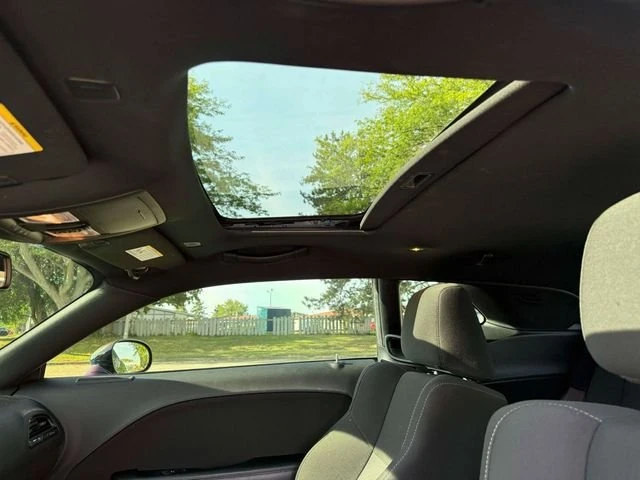 2021 Dodge Challenger 3rd Gen - Image 15 of 20