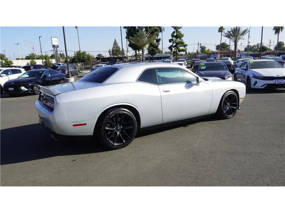 2021 Dodge Challenger 3rd Gen - Image 2 of 5