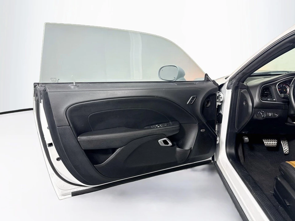 2021 Dodge Challenger 3rd Gen - Image 7 of 10