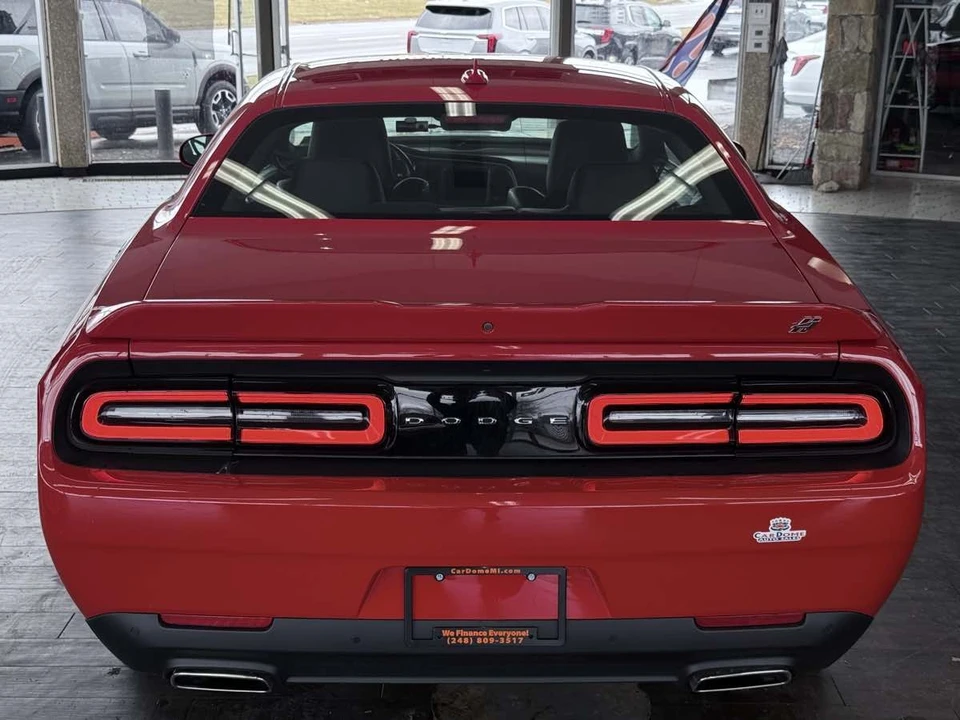 2021 Dodge Challenger 3rd Gen - Image 13 of 31