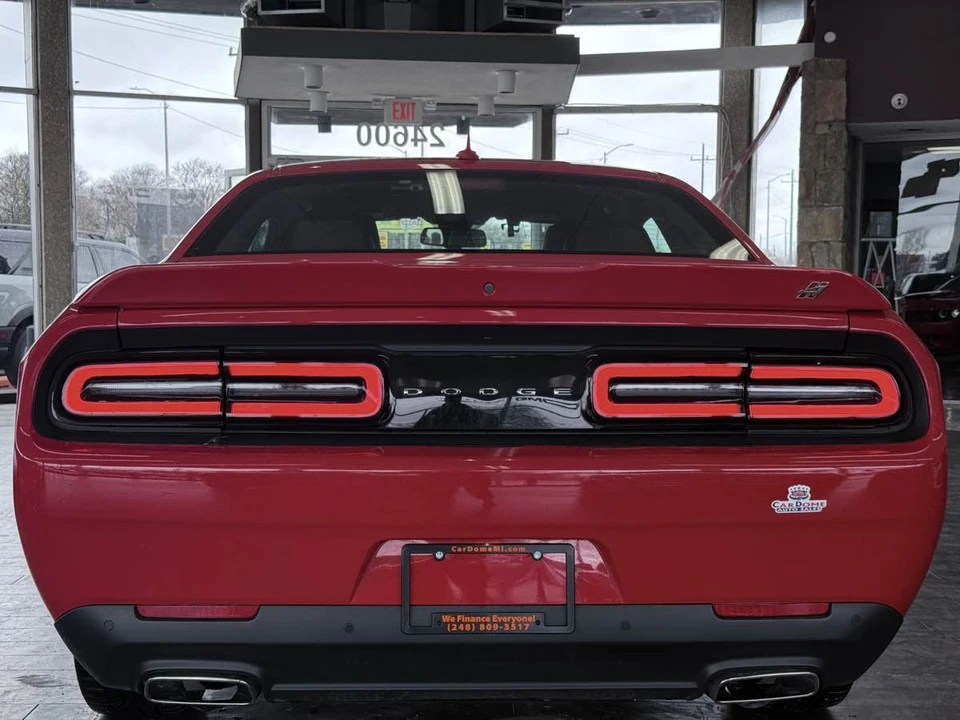 2021 Dodge Challenger 3rd Gen - Image 14 of 31