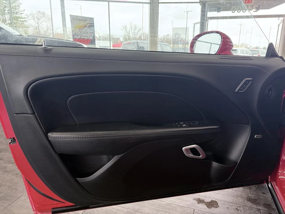2021 Dodge Challenger 3rd Gen - Image 28 of 31