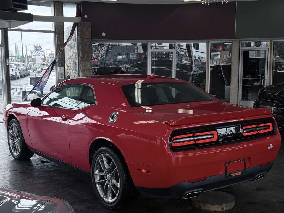 2021 Dodge Challenger 3rd Gen - Image 11 of 31