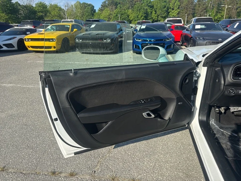 2021 Dodge Challenger 3rd Gen - Image 27 of 31