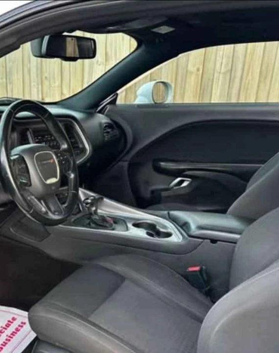 2021 Dodge Challenger 3rd Gen - Image 17 of 20