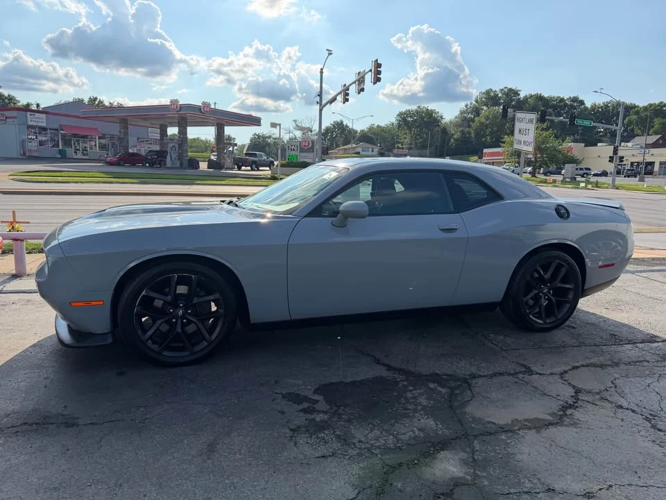 2021 Dodge Challenger 3rd Gen - Image 4 of 12