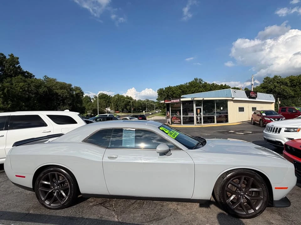 2021 Dodge Challenger 3rd Gen - Image 5 of 12