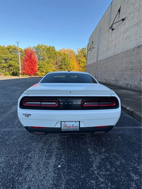 2021 Dodge Challenger 3rd Gen - Image 5 of 8