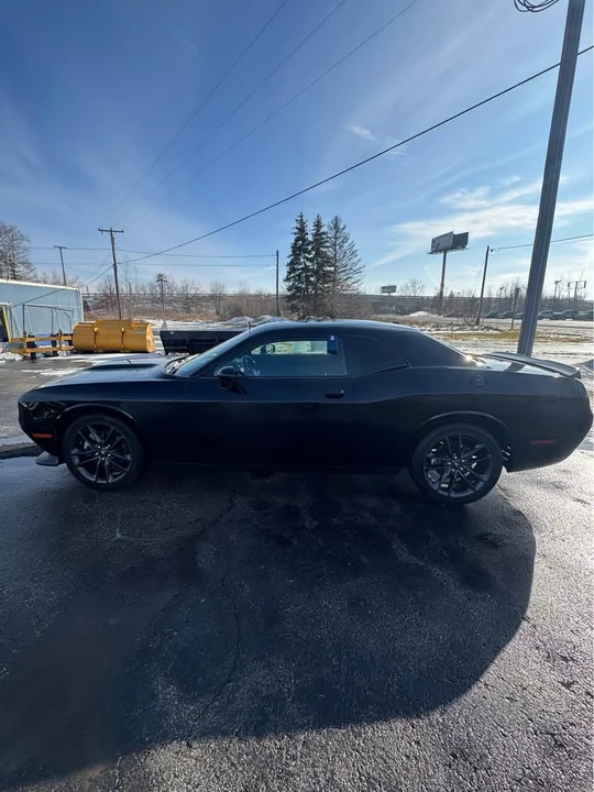 2021 Dodge Challenger 3rd Gen - Image 8 of 13