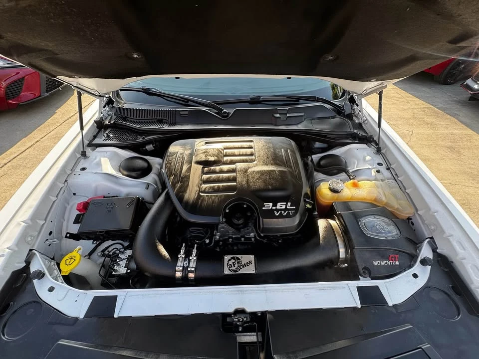 2021 Dodge Challenger 3rd Gen - Image 16 of 17