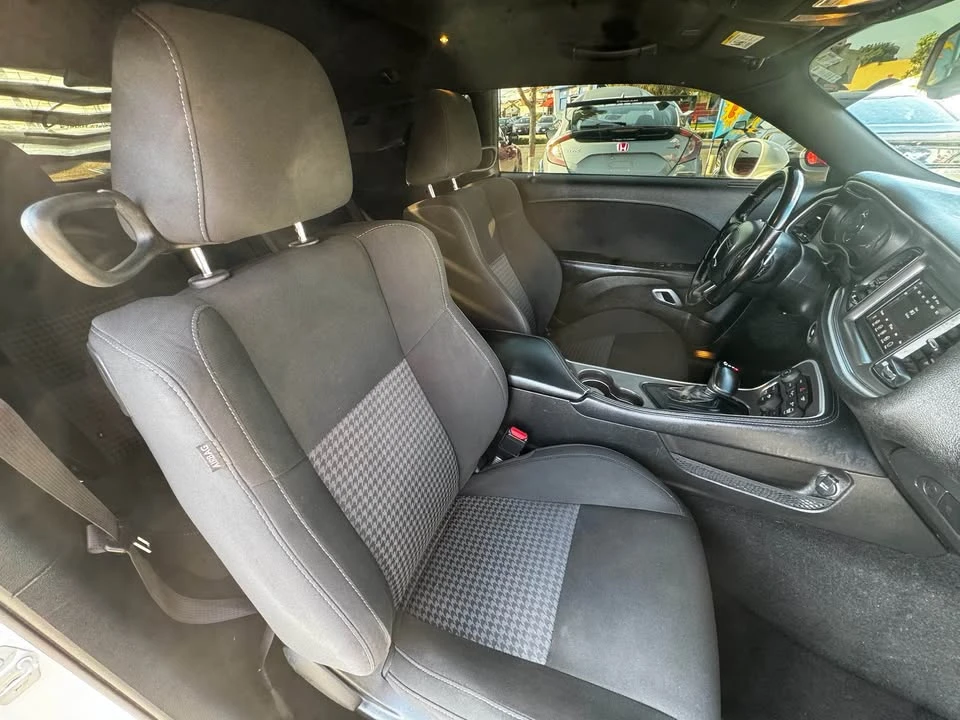 2021 Dodge Challenger 3rd Gen - Image 14 of 17