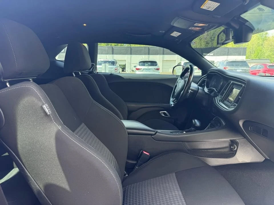 2021 Dodge Challenger 3rd Gen - Image 9 of 17