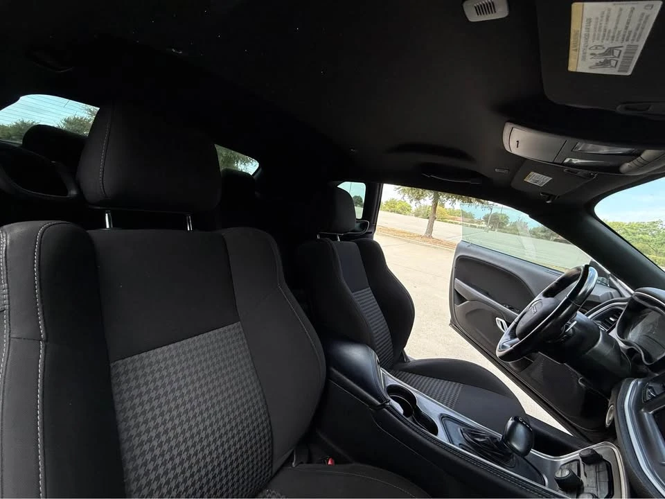 2021 Dodge Challenger 3rd Gen - Image 9 of 12