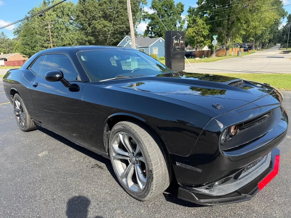 2021 Dodge Challenger 3rd Gen - Image 2 of 9