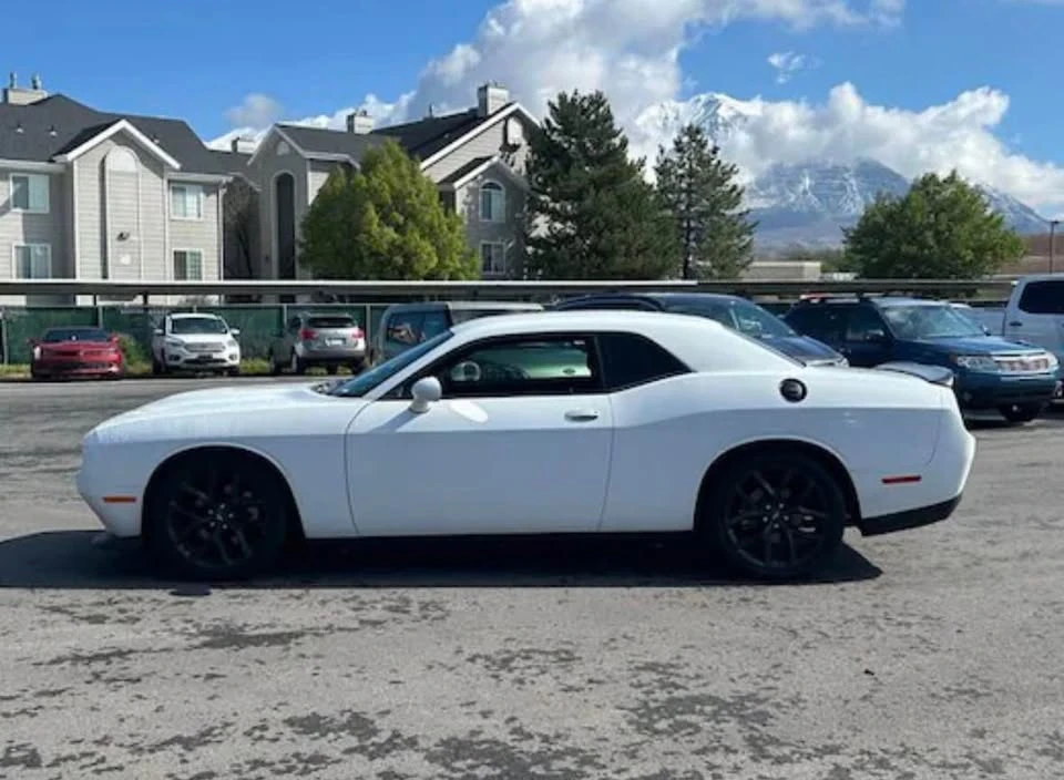 2021 Dodge Challenger 3rd Gen - Image 3 of 18