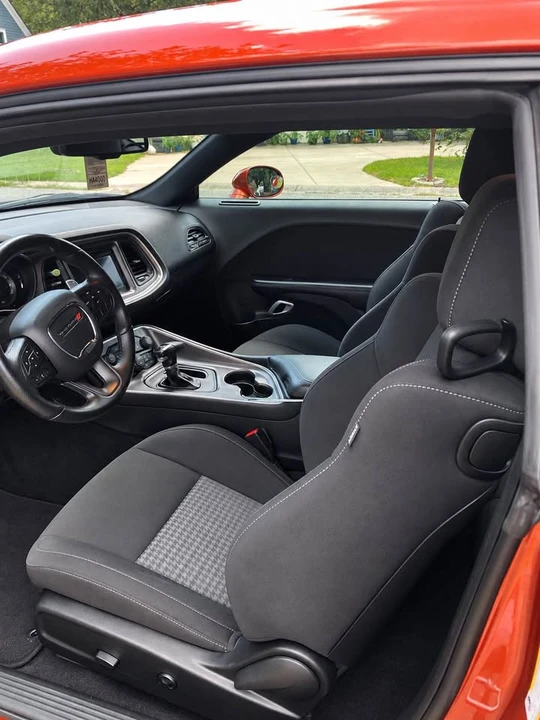 2021 Dodge Challenger 3rd Gen - Image 9 of 14