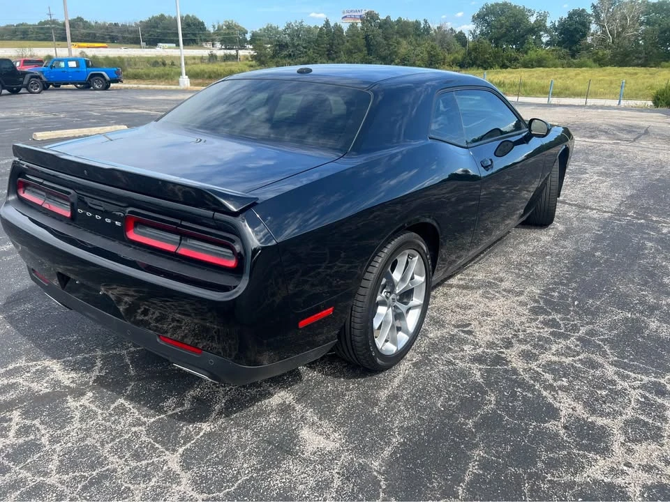 2021 Dodge Challenger 3rd Gen - Image 5 of 17