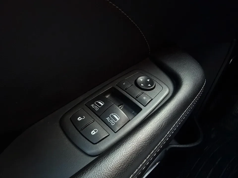 2021 Dodge Challenger 3rd Gen - Image 14 of 15
