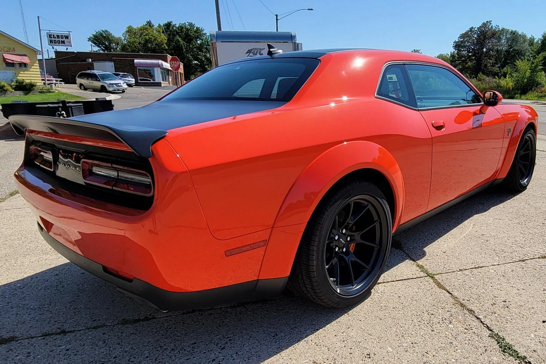 2021 Dodge Challenger SRT Hellcat 3rd Gen - Image 17 of 31