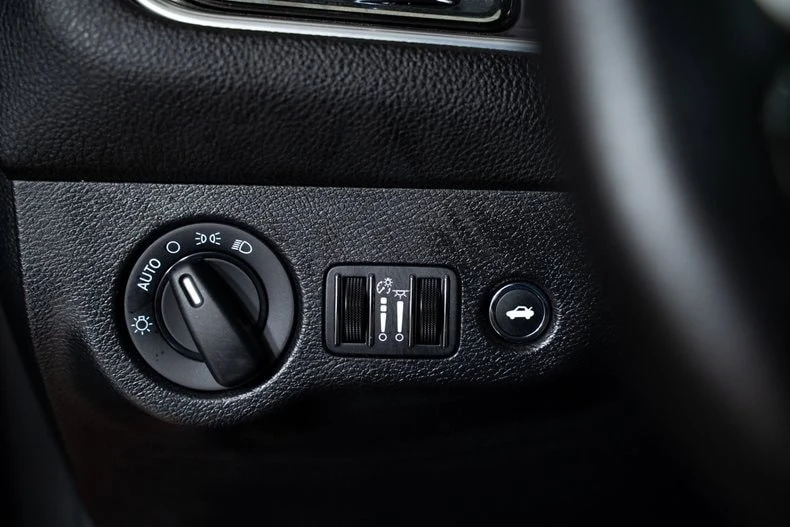 2021 Dodge Challenger SRT Hellcat 3rd Gen - Image 25 of 31