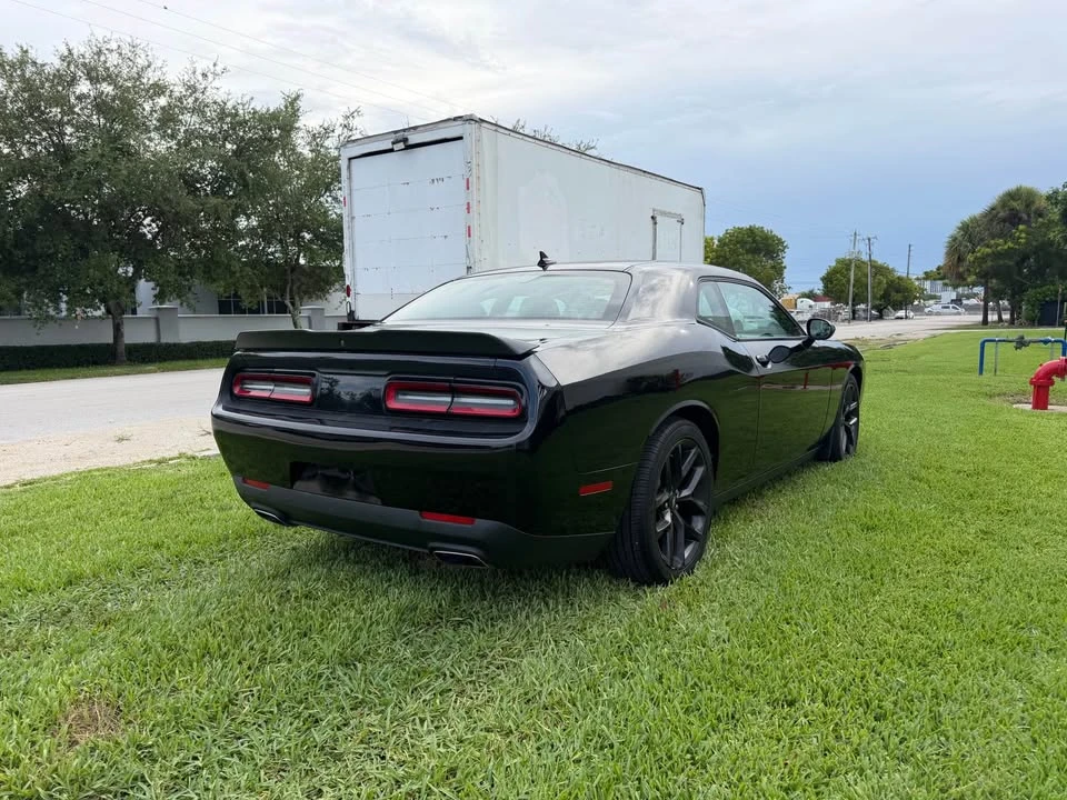 2021 Dodge Challenger 3rd Gen - Image 3 of 8