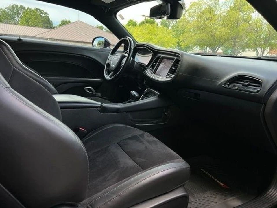 2021 Dodge Challenger 3rd Gen - Image 15 of 20