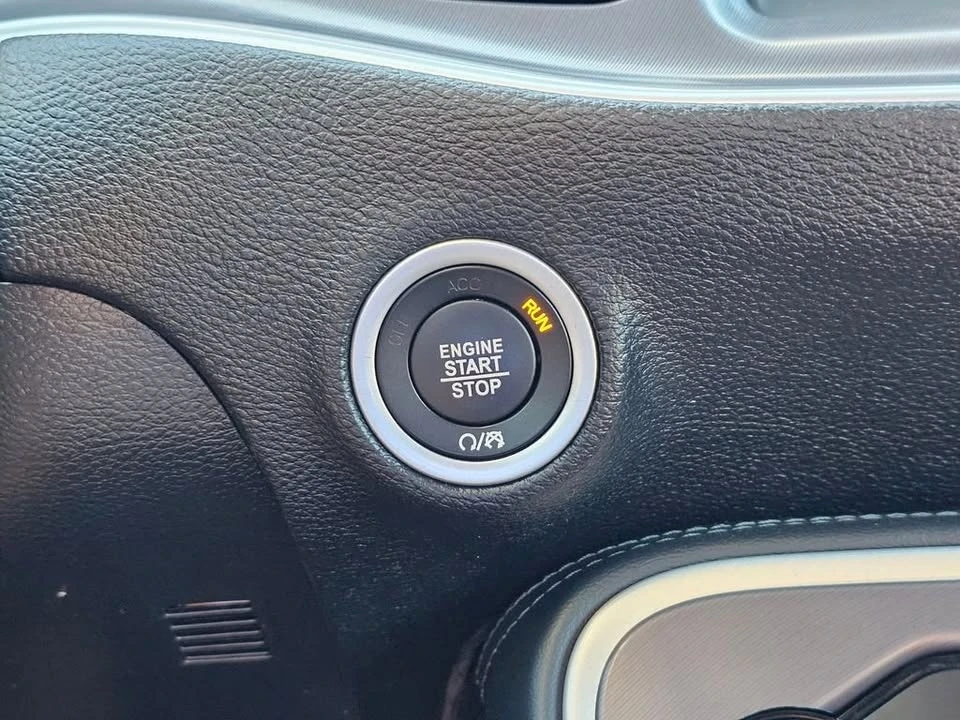 2021 Dodge Challenger 3rd Gen - Image 15 of 20