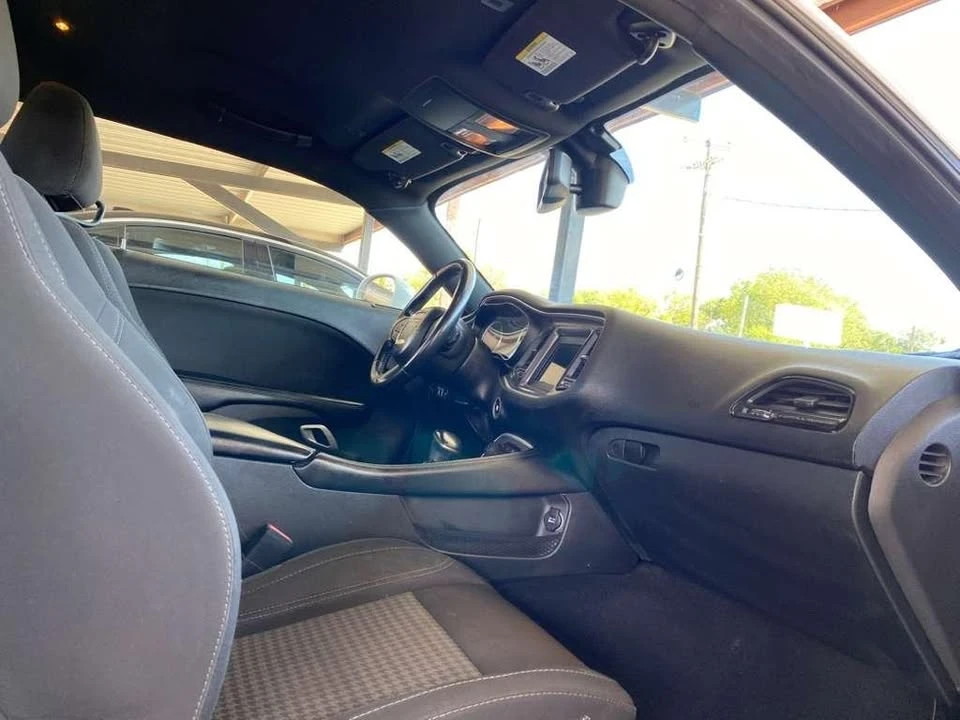 2021 Dodge Challenger 3rd Gen - Image 11 of 17