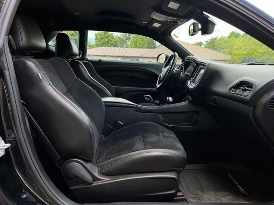 2021 Dodge Challenger 3rd Gen - Image 16 of 20