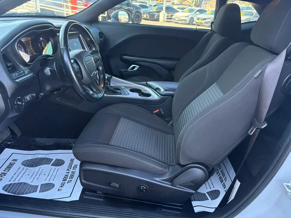 2021 Dodge Challenger 3rd Gen - Image 18 of 19