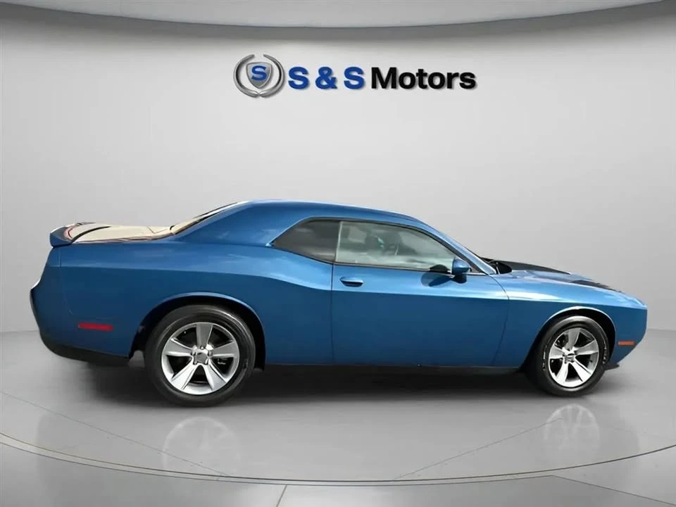 2021 Dodge Challenger 3rd Gen - Image 10 of 20