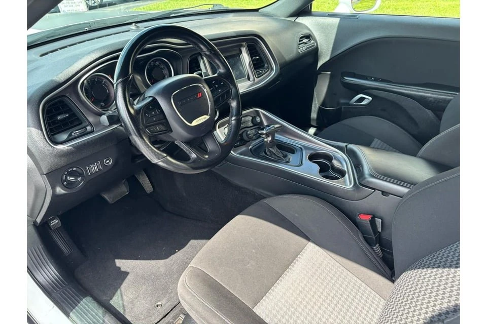 2021 Dodge Challenger 3rd Gen - Image 17 of 20