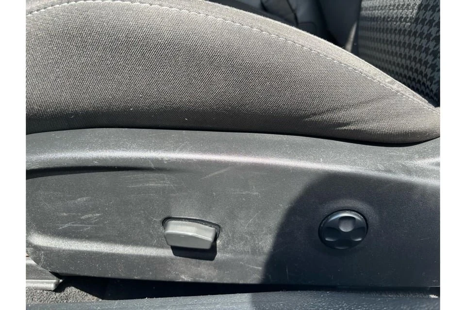 2021 Dodge Challenger 3rd Gen - Image 15 of 20