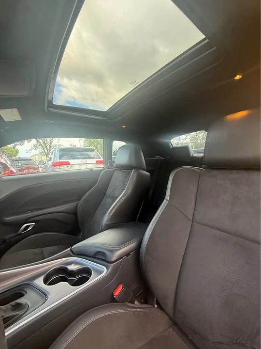 2021 Dodge Challenger 3rd Gen - Image 10 of 12