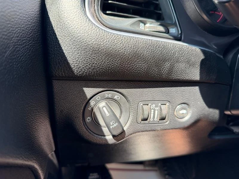 2021 Dodge Challenger 3rd Gen - Image 13 of 15