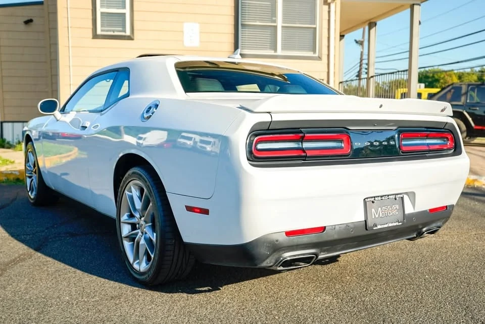 2021 Dodge Challenger 3rd Gen - Image 7 of 18