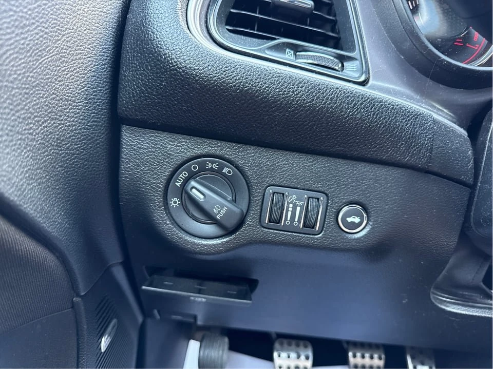 2021 Dodge Challenger 3rd Gen - Image 19 of 20