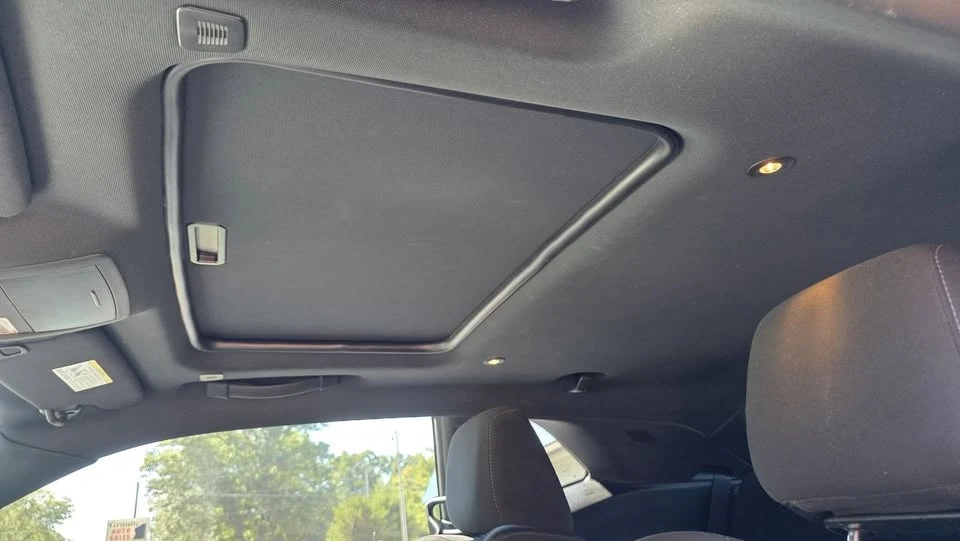 2021 Dodge Challenger 3rd Gen - Image 15 of 20