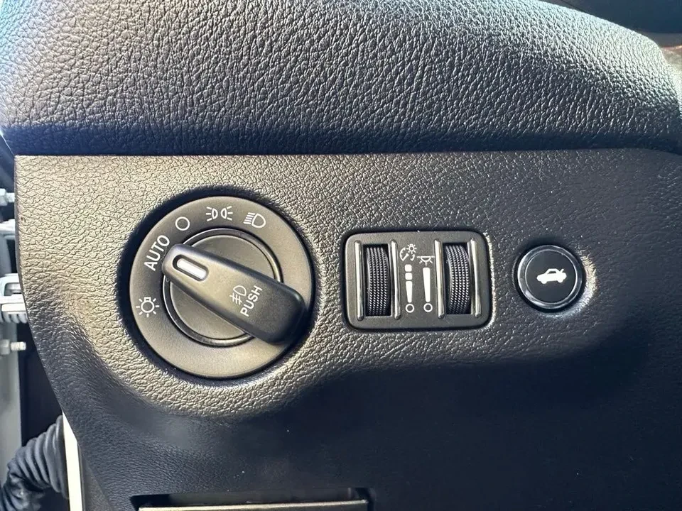 2021 Dodge Challenger - Image 10 of 20